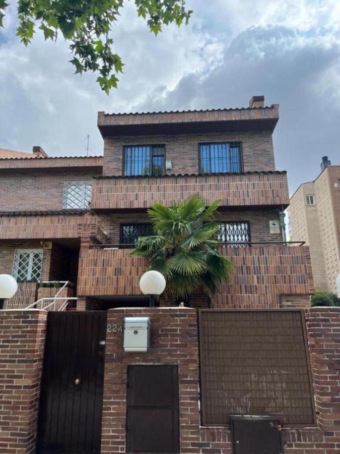 C5 Apartamento Lujo, Zona Exclusiva De Chamartin マドリード エクステリア 写真